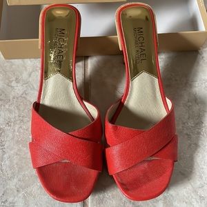 NWT MK HEELS
